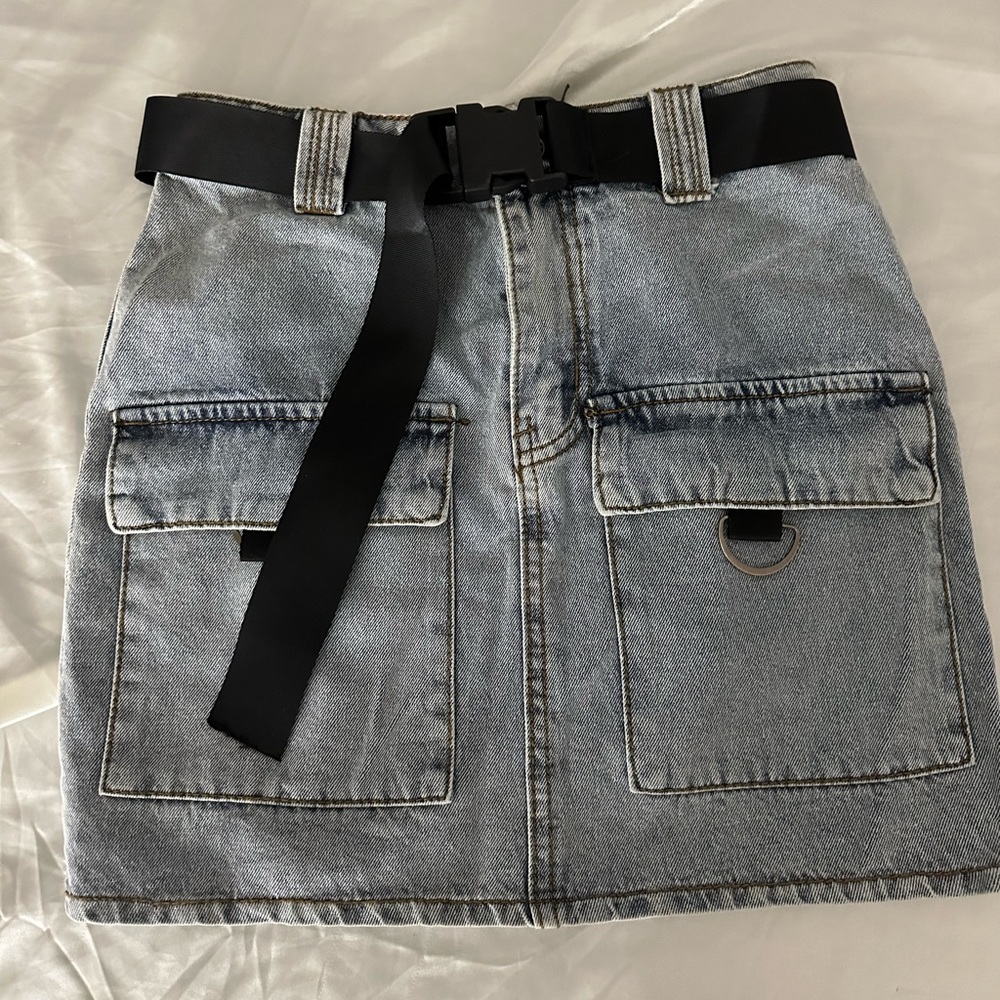 Women’s cargo skirt